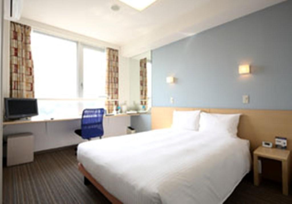 Smile Hotel Sendai Tagajyo Tagadzso Szoba fotó